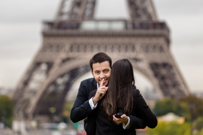 verde e amarelo por Jana Arruda e Daniel Cojocaru, fotografo em Paris, fotografo brasileiro em Paris, fotos de casal em Paris, ensaio fotografico em Paris, paris photographer, photographer in paris, photoshoot in Paris, Paris photoshoot, Paris photo shoot, paris engagement photo, verde e amarelo by Jana Arruda and Daniel Cojocaru